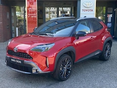 Toyota Yaris Cross - 1.5 HYBRID ADVENTURE HEAD-UP STOEL/STUURVERW. EL-ACHTERKLEP LED-PAKKET DRAADLOOS-LADEN-TEL