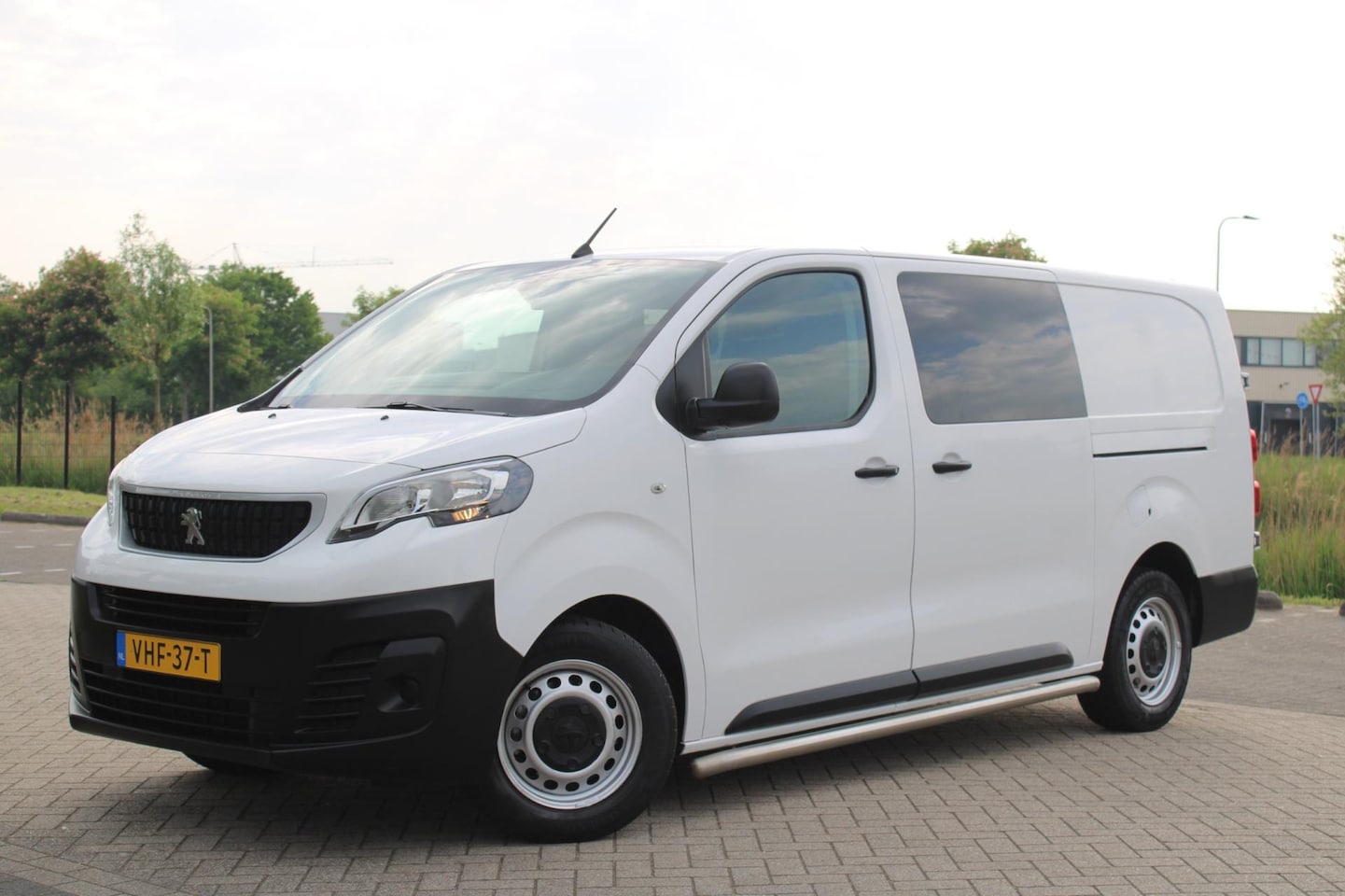 Peugeot Expert - 2.0 BlueHDI 120 Long l Dubbele Cabine l Airco - AutoWereld.nl