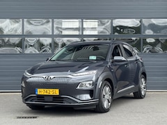 Hyundai Kona Electric - EV FASHION 64 KWH I 3 FASE I TREKHAAK I APPLE/ANDROID I ACHTERUITRIJCAMERA I ADAPTIVE CRUI