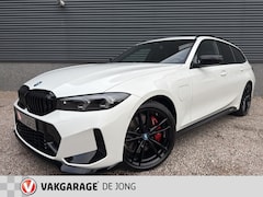 BMW 3-serie Touring - 330e 292PK M Performance | Pano | H/K | HUD | Laser | Sfeer |