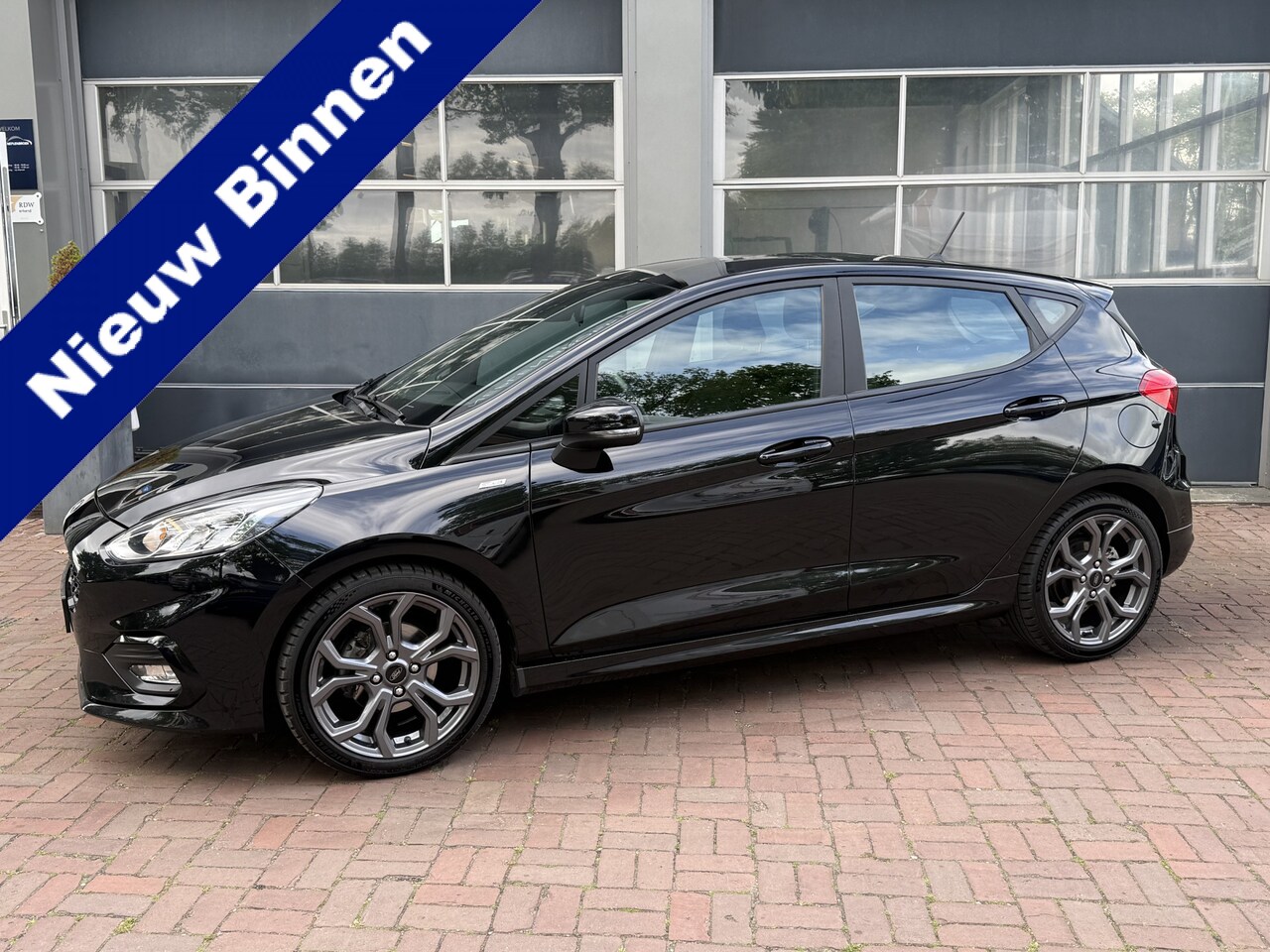 Ford Fiesta - 1.0 EcoBoost ST-Line Bj 2018 Km 94.000 Nap 1e eigenaar 100pk dealer onderhouden - AutoWereld.nl