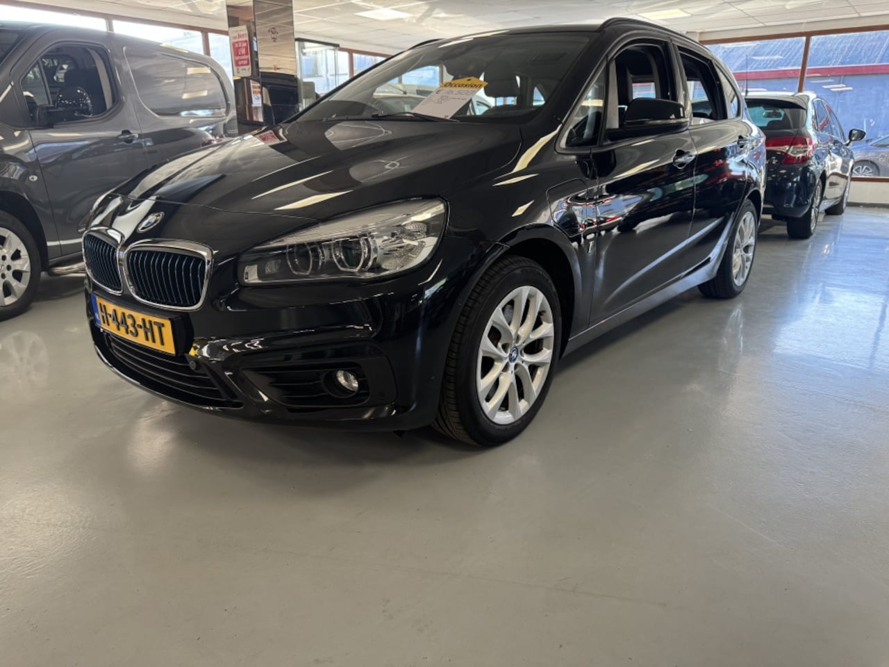 BMW 2-serie Active Tourer - 225xe iP Cent. Exec. - AutoWereld.nl