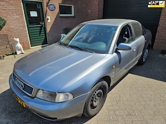 Audi A4 Limousine - 1.6 C Comfort 1997