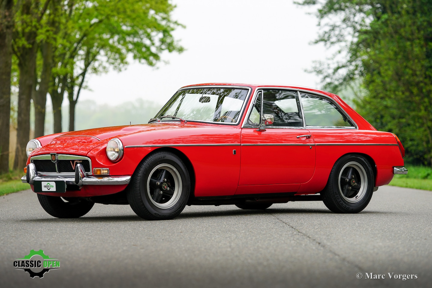 MG B type - MGB GT V8 (LHD) - AutoWereld.nl