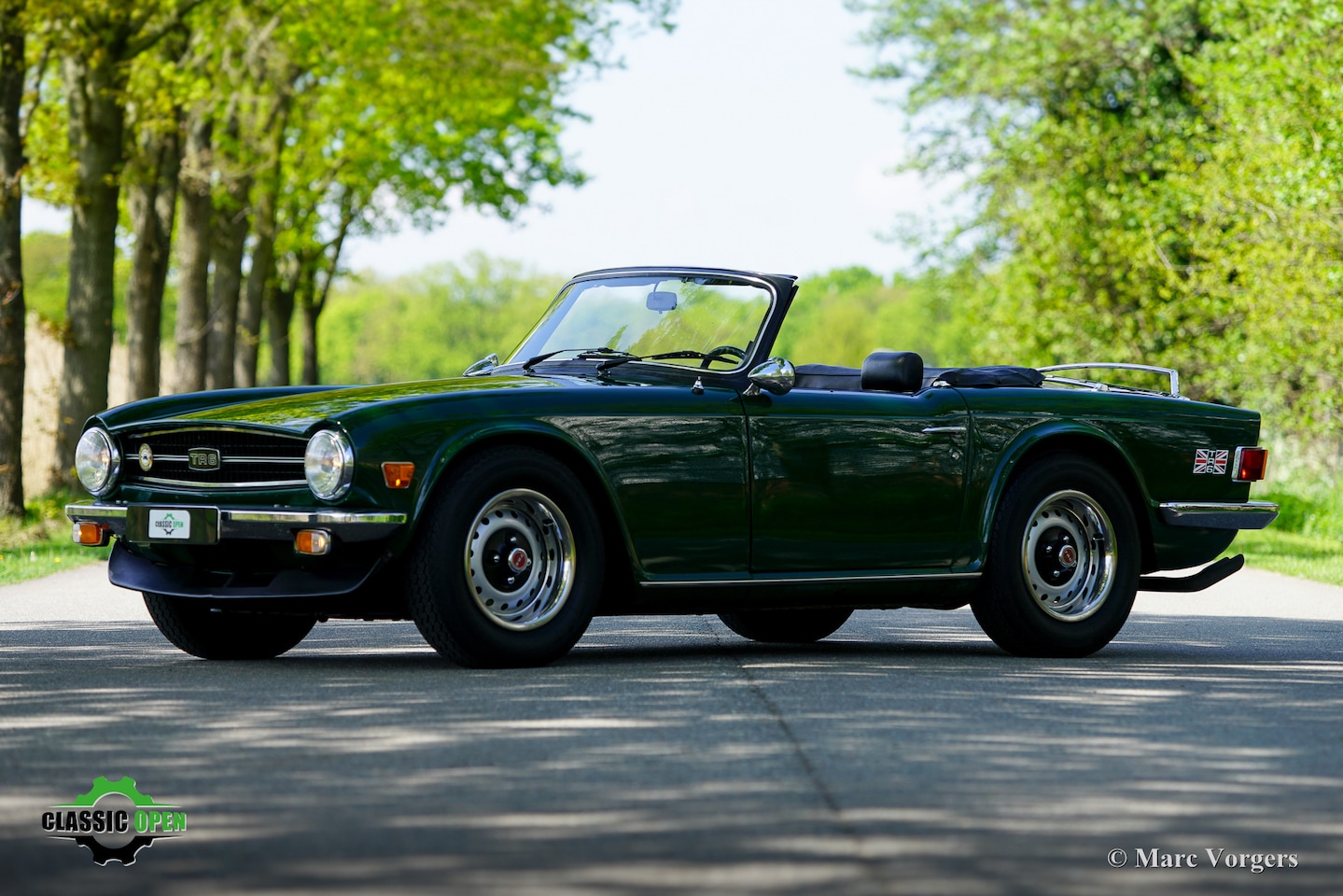 Triumph TR6 - Soft Top Overdrive - AutoWereld.nl