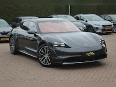 Porsche Taycan Cross Turismo - 4 93 kWh / Panoramadak / Camera / Passenger display / Luchtvering / 20'' / Leder / Stuurve