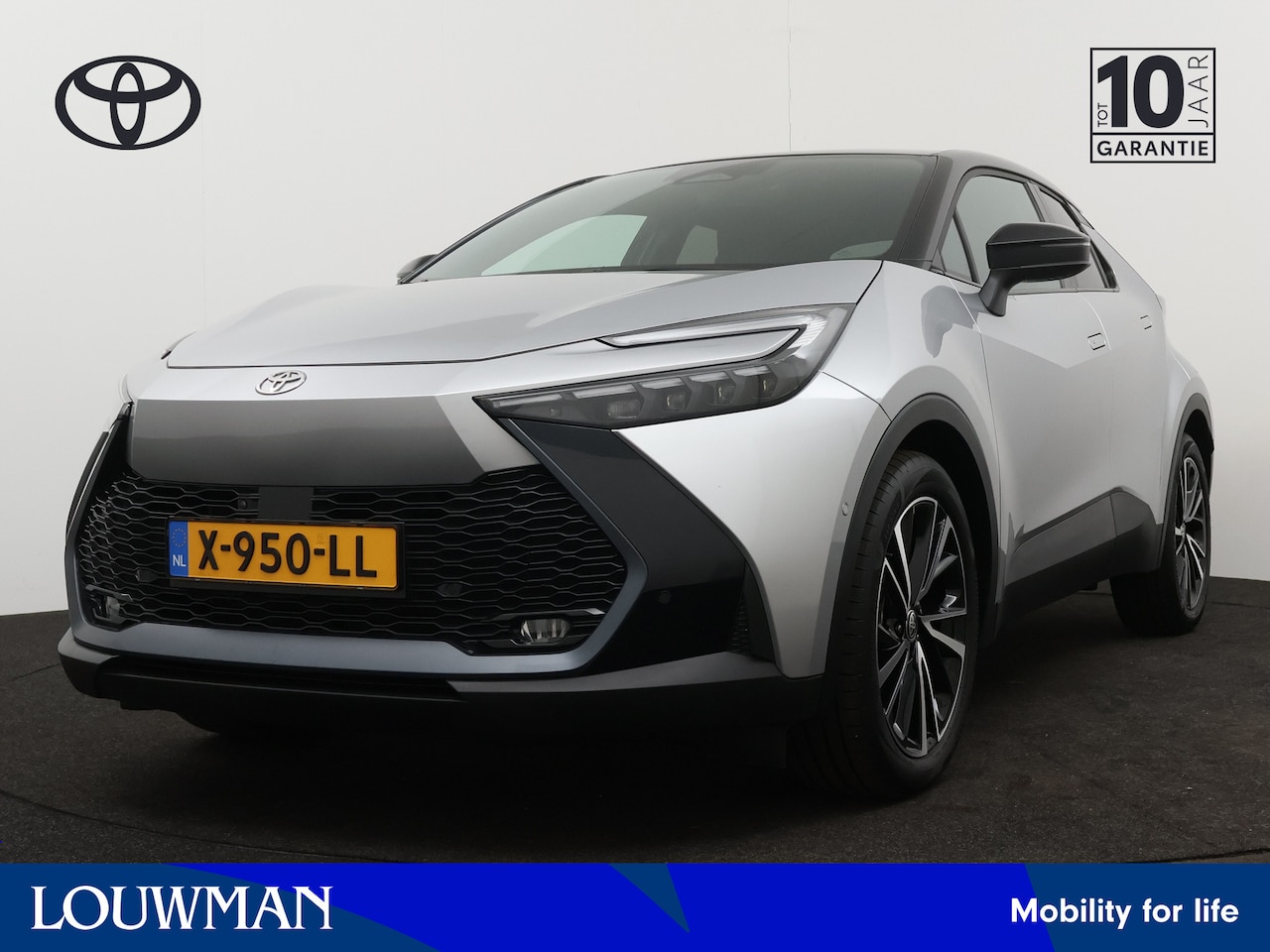 Toyota C-HR - 2.0 Hybrid Executive | Parkeersensoren | Dodehoek Ass. | LM velgen | 360 Camera | Navigati - AutoWereld.nl