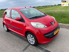 Peugeot 107 - 5 drs 1.0-12V XR NWE APK
