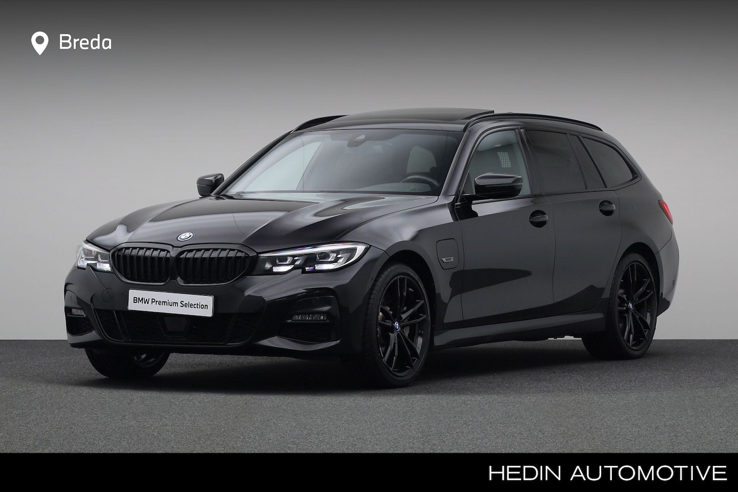 BMW 3-serie Touring - 330e xDrive M-Sport | Active Cruise control | Panoramadak | 19 inch | Verwarmd stuur | Ele - AutoWereld.nl