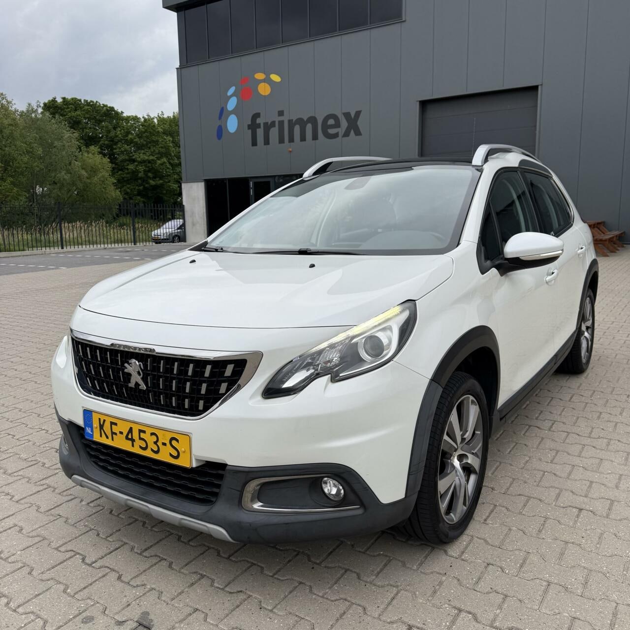Peugeot 2008 - 1.2 GT-line | Panoramadak | Pdc | NW APK! - AutoWereld.nl