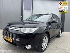 Mitsubishi Outlander - 2.0 PHEV Executive schuifdak, trekhaak