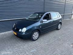 Volkswagen Polo - 1.4-16V Comfortline / AIRCO TREKHAAK /CRUISE 5D / NETTE AUTO