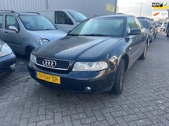 Audi A4 Limousine - 1.8 5V Advance ( loopt niet , handel export ) uitsluitend via telefonische afspraak