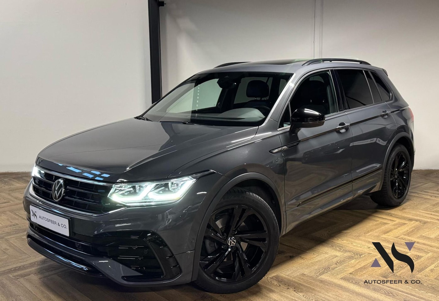 Volkswagen Tiguan - 1.5 TSI R-Line PANO KEYLESS - AutoWereld.nl