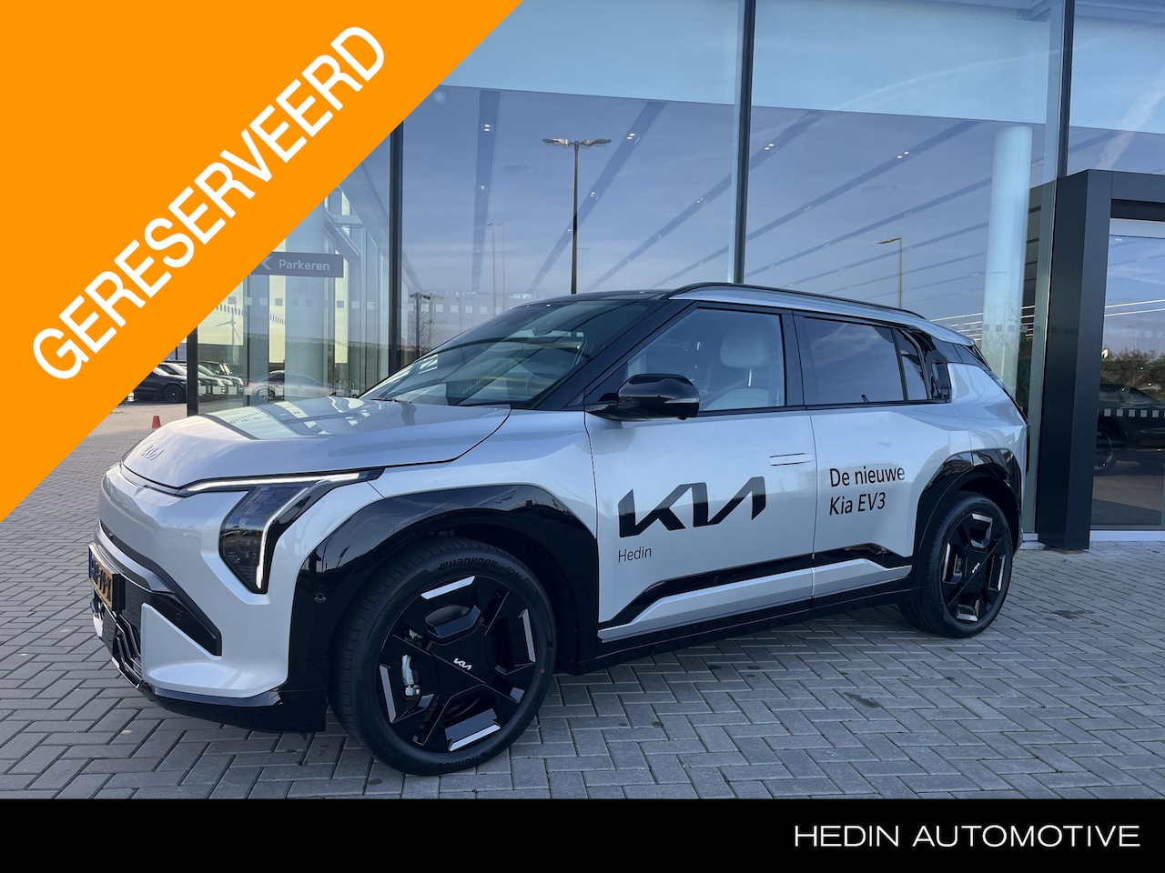 Kia EV3 - GT-PlusLine 81.4 kWh | Direct beschikbaar | Panoramadak | 360° Camera | Smart Key | Stoelv - AutoWereld.nl