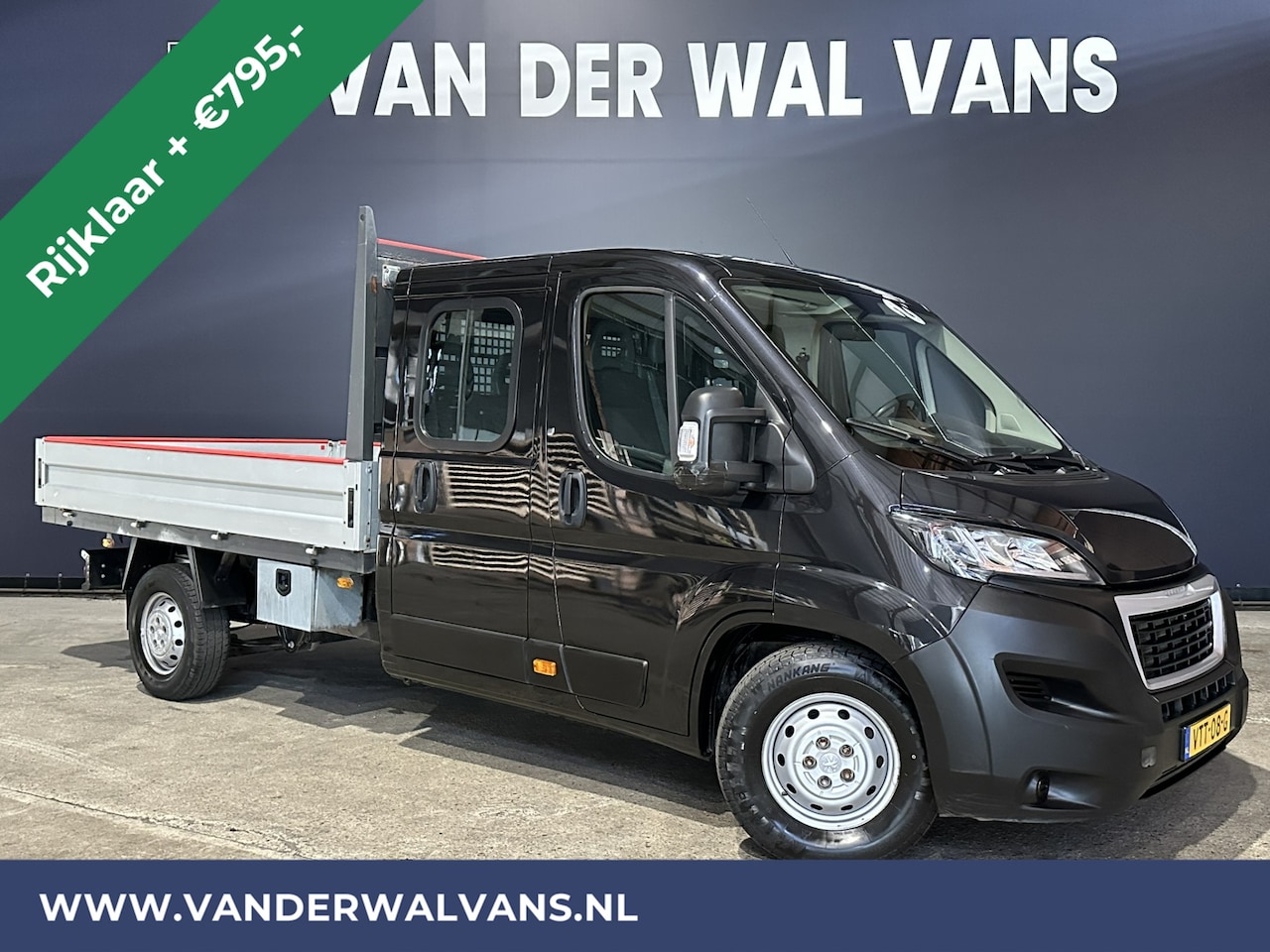 Peugeot Boxer - 2.2 BlueHDi 140pk RIJKLAAR Pick up Dubbele cabine open laadbak Euro6 Airco | 7-Zits | Blue - AutoWereld.nl