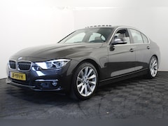 BMW 3-serie - 330e Luxury |Pano|Leder|Stoelverwarming|