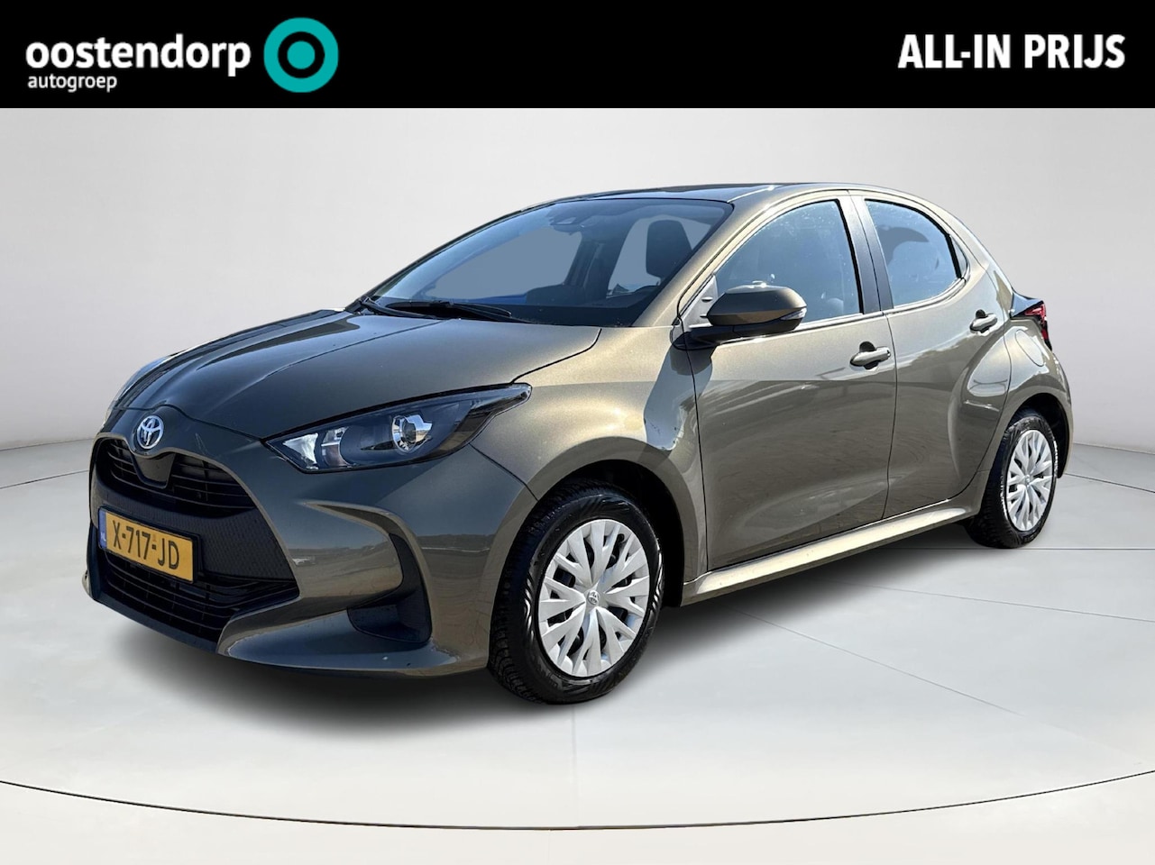 Toyota Yaris - 1.5 Hybrid Active **NAVIGATIE/ ALL SEASON BANDEN/ 36 MAANDEN GARANTIE** - AutoWereld.nl