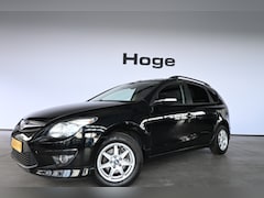 Hyundai i30 CW - 1.6i i-Motion Business Automaat Ecc Trekhaak Rijklaarprijs Inruil Mogelijk