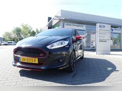 Ford Fiesta - 1.0 EcoBoost Red/Black Edition CRUISE, CLIMA, NAVI, TREKHAAK, 111.782KM