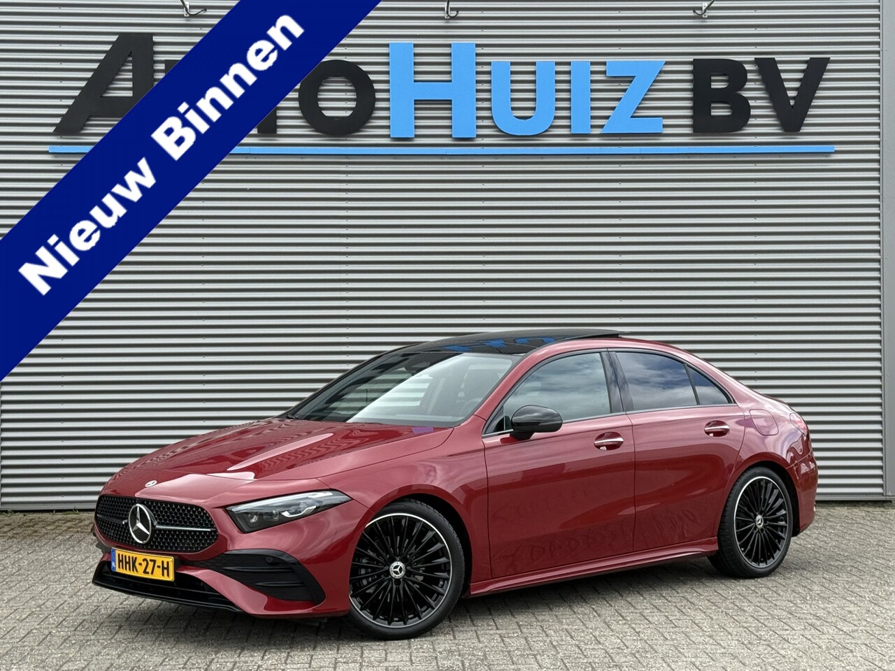 Mercedes-Benz A-klasse - 180 Star Edition AMG Line 19 Inch Panoramadak Trekhaak Achteruitrijcamera - AutoWereld.nl
