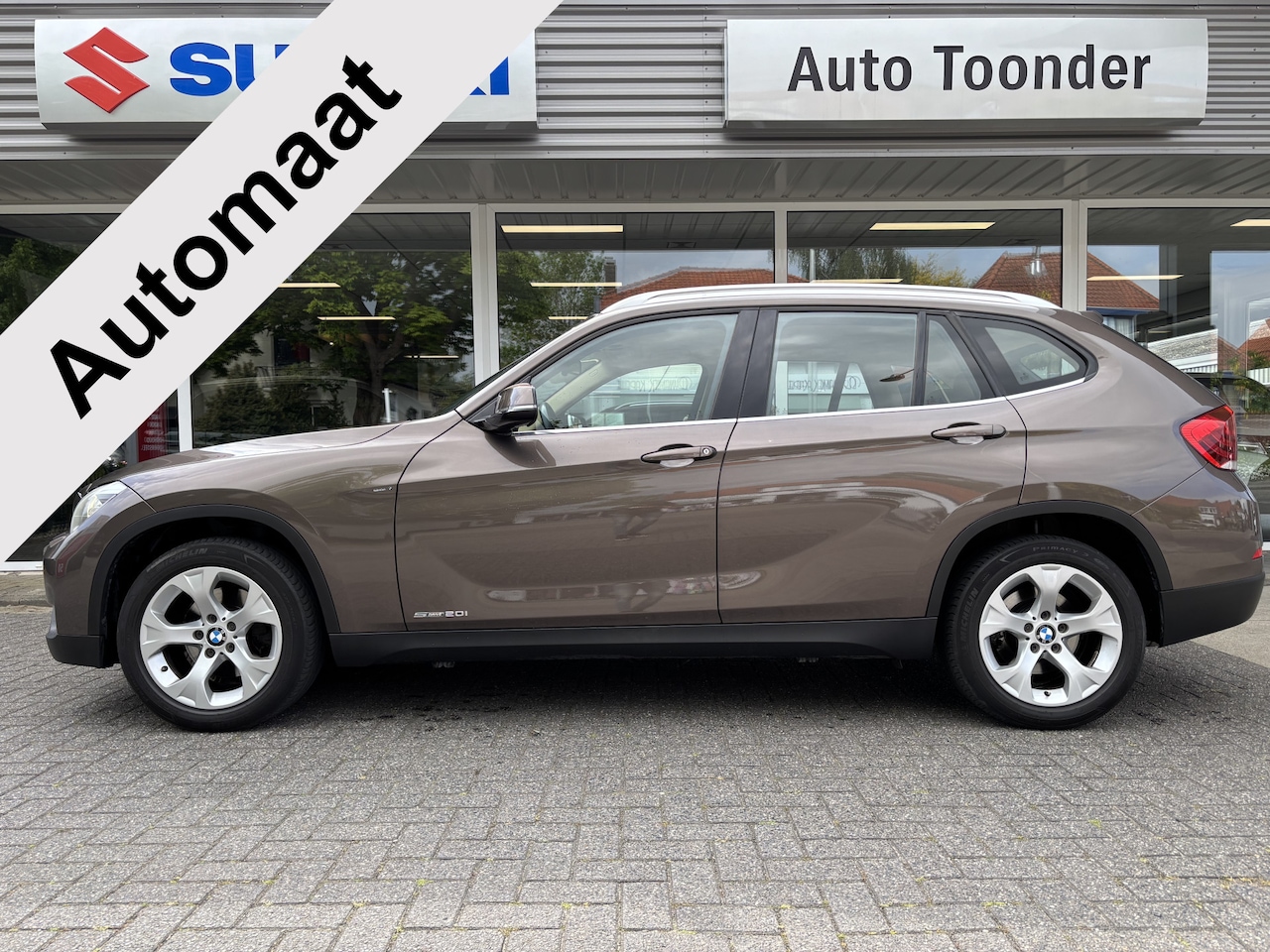 BMW X1 - sDrive20i Chrome Line - AutoWereld.nl