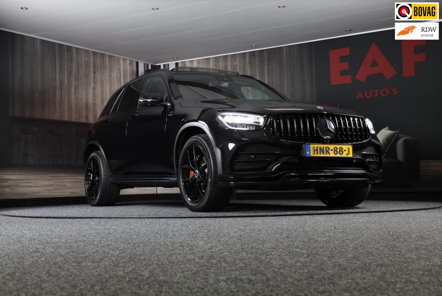 Mercedes-Benz GLC-klasse - 300e 4MATIC AMG 63 Look / Memory / Digital Cockpit / Open Pano / 360 Camera / Acc / Trekha - AutoWereld.nl