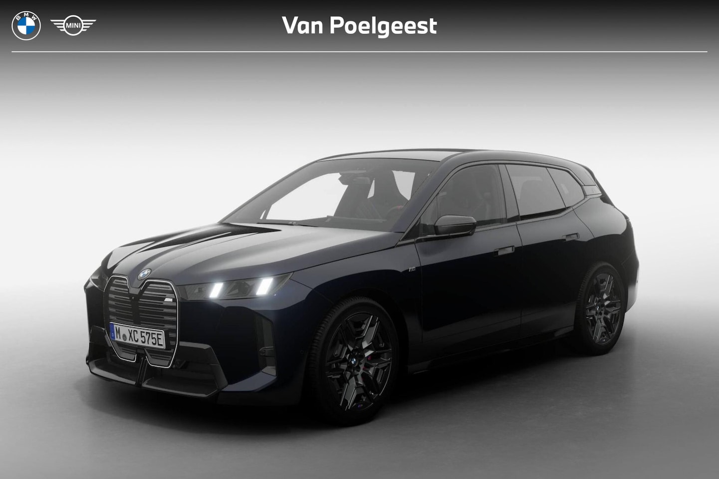 BMW iX - xDrive M70 | Comfort Pack | Innovation Pack | Glazen panoramadak Sky Lounge - AutoWereld.nl
