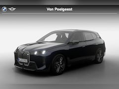 BMW iX - xDrive M70 | Comfort Pack | Innovation Pack | Glazen panoramadak Sky Lounge