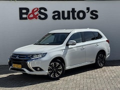 Mitsubishi Outlander - 2.0 PHEV Executive Edition Camera Navigatie systeem Cruise Led verlichting