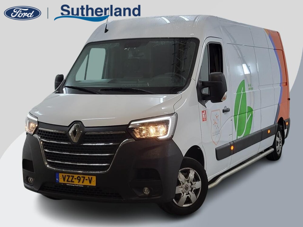 Renault Master E-Tech - T31 L3H2 52 kWh | POST NL instapklaar | Schappen | Sidebars | Achteropstap | Doorloop | La - AutoWereld.nl
