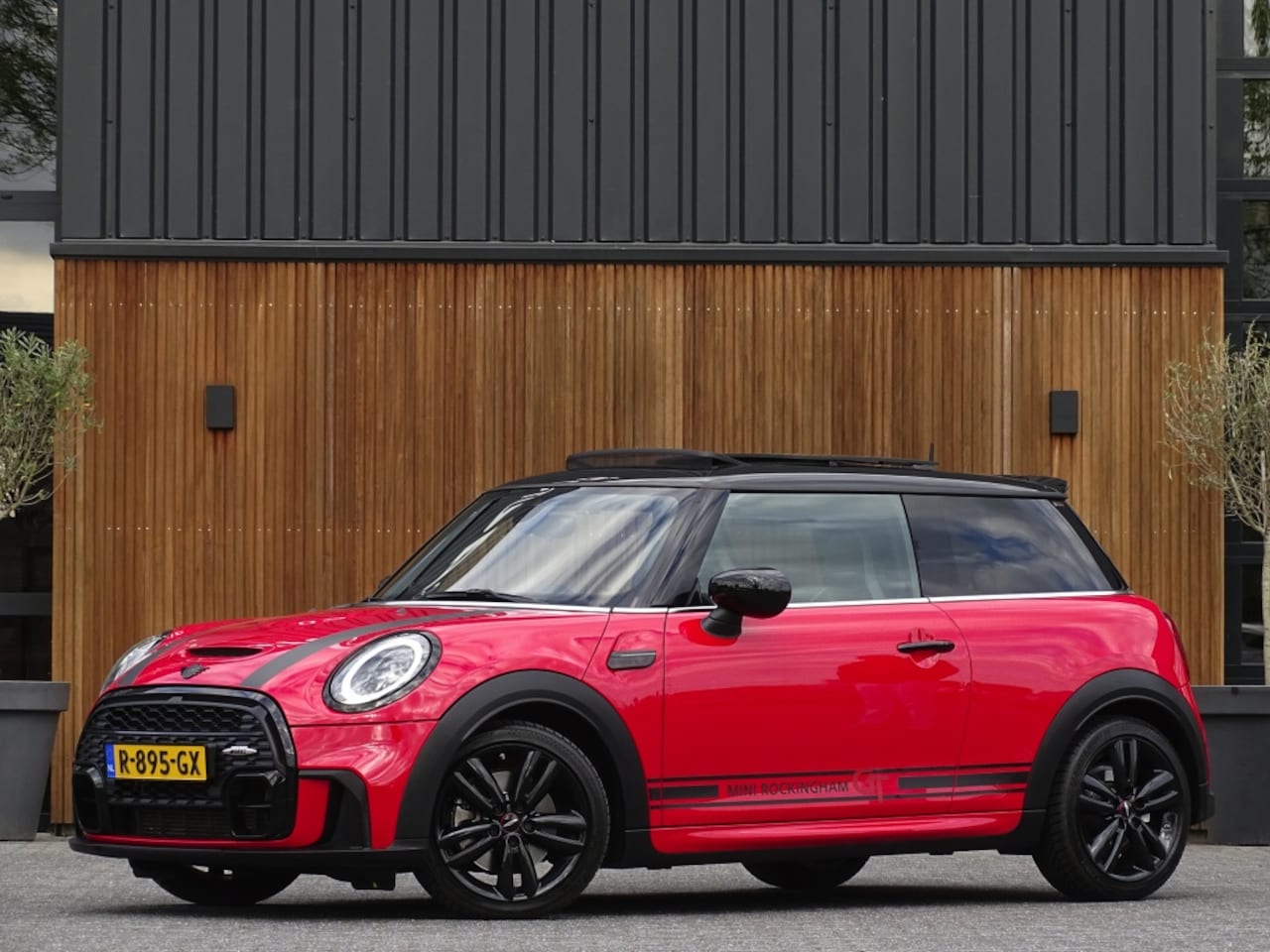 MINI Cooper S - Mini 2.0 Rockingham GT Edition / LED *NAP* - AutoWereld.nl
