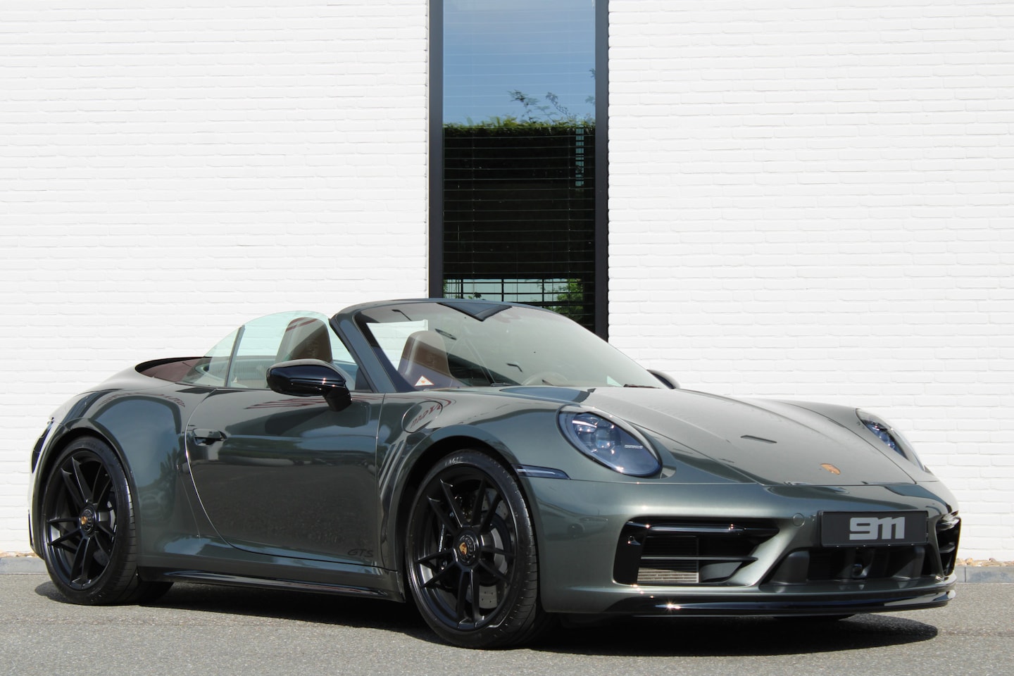 Porsche 911 Cabrio - 3.0 Carrera / 4 GTS / SportDesign / Bose / Lift / Volleder / Vol Opties / NIEUWSTAAT - AutoWereld.nl