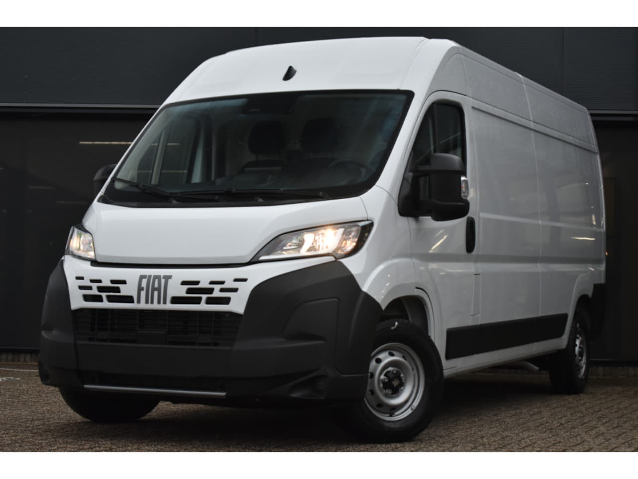 Fiat Ducato - 2.2 MultiJet 140 S&S L3H2 3.3t Prijs excl. BTW, BPM en kosten rijklaarmaken. Dit voertuig - AutoWereld.nl