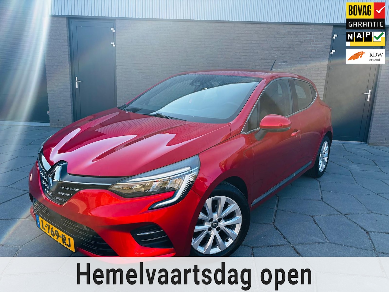 Renault Clio - 1.0 TCe Intens | Airco | half leder|6 Bak| Half leder|Cruise control auto is als nieuw - AutoWereld.nl
