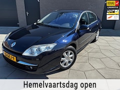 Renault Laguna - 1.6 16V Dynamique|Prachtige en zeer luxe 5 Drs met Trekhaak All-Season banden