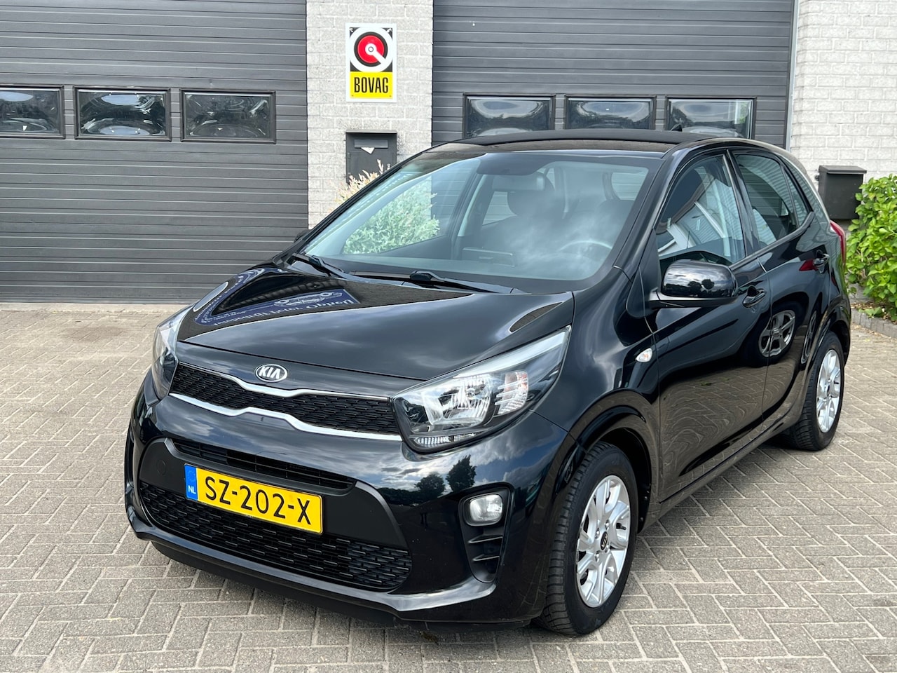 Kia Picanto - 1.0 CVVT ComfortPlusLine Navigator 1.0 CVVT ComfortPlusLine Navigator - AutoWereld.nl
