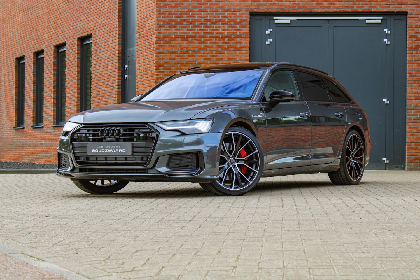 Audi A6 Avant - 55 TFSI e quattro S edition Competition | B&O | Pano | HUD | RS-zetels - AutoWereld.nl