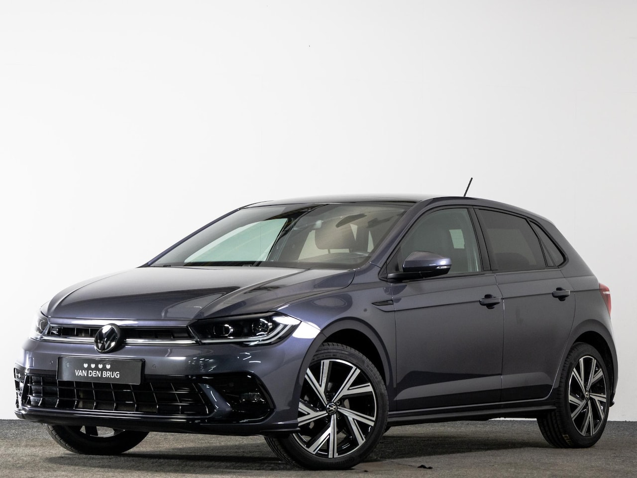Volkswagen Polo - R-Line 1.0 TSI AUTOMAAT Automaat | Panoramadak | Navigatie | Climate contr. | Adapt. Cruis - AutoWereld.nl