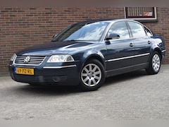 Volkswagen Passat - 2.0-20V Turijn '05 ZO MEE Inruiler