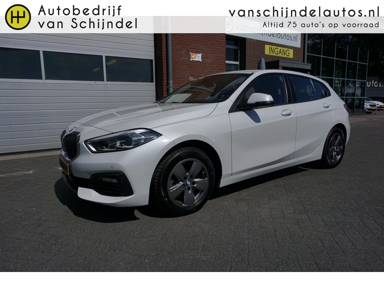 BMW 1-serie - 118I 141PK CORPARATE EXECUTIVE ORIGINEEL NEDERLANDS DEALER ONDERHOUDEN PARELMOER NAVI ANDR - AutoWereld.nl