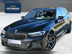 BMW 5-serie - 530 E xDrive M SPORT | PANODAK | ACC | VOLLEDER | DAB+