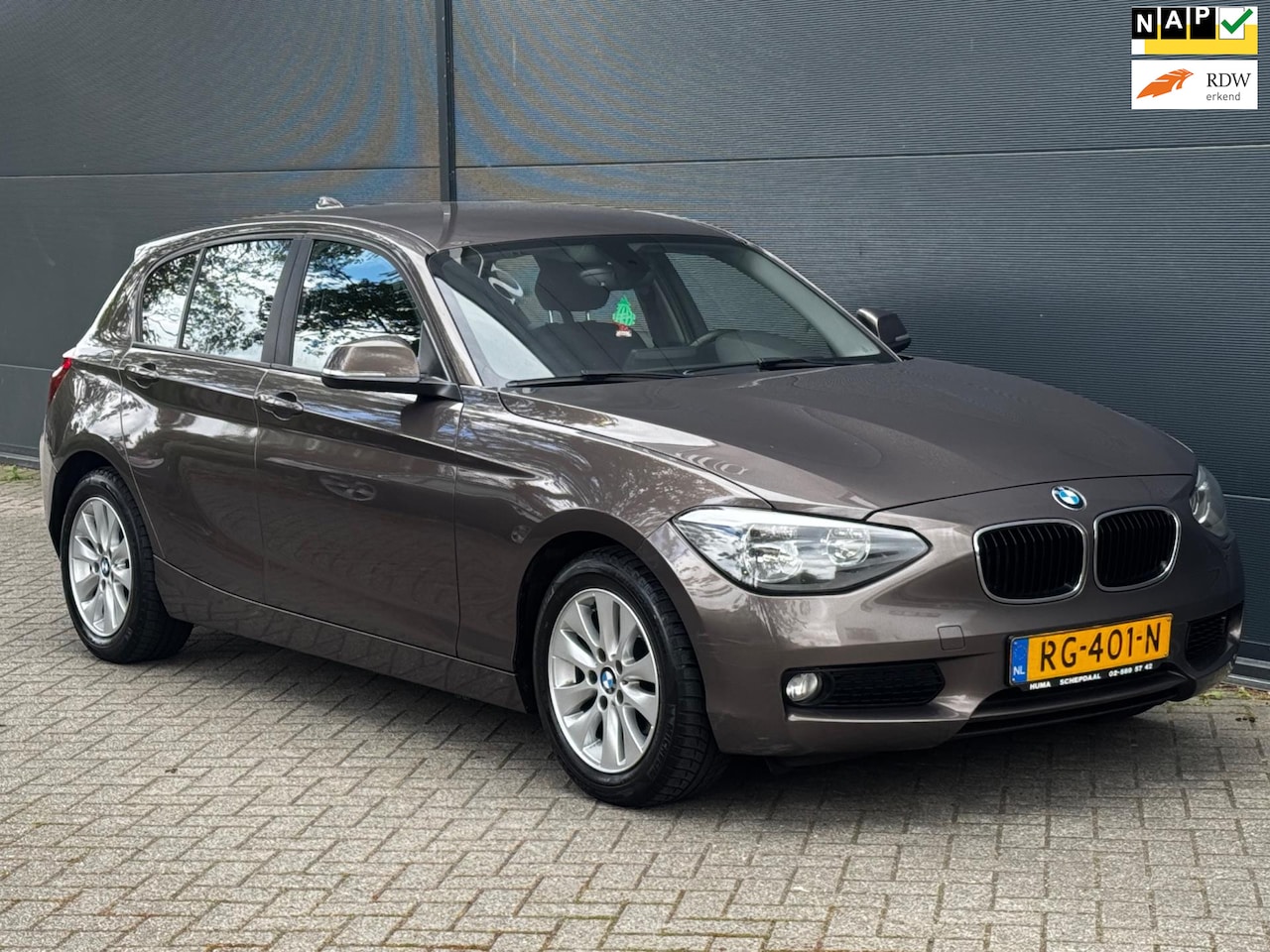 BMW 1-serie - 116d EDE Executive NAVI PDC CLIMA APK NAP - AutoWereld.nl