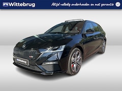 Skoda Octavia Combi - 1.4 TSI RS iV PHEV Business / Panorama dak / Head Up Display / 19 Inch / Side assist / Par