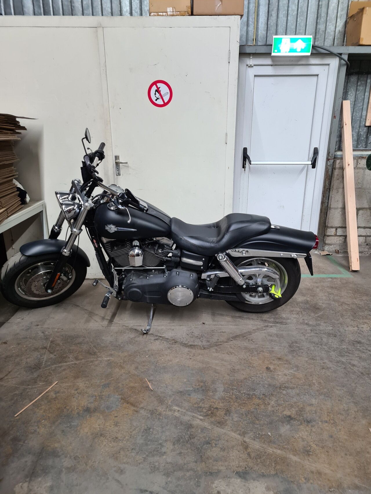 American Motors Ambassador - Harley Davidson Fatbob - AutoWereld.nl