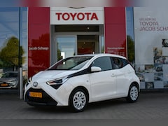 Toyota Aygo - 1.0 VVT-i x-play 5-deurs 72pk | Apple Carplay/Android Auto | Airco | BTW-auto |