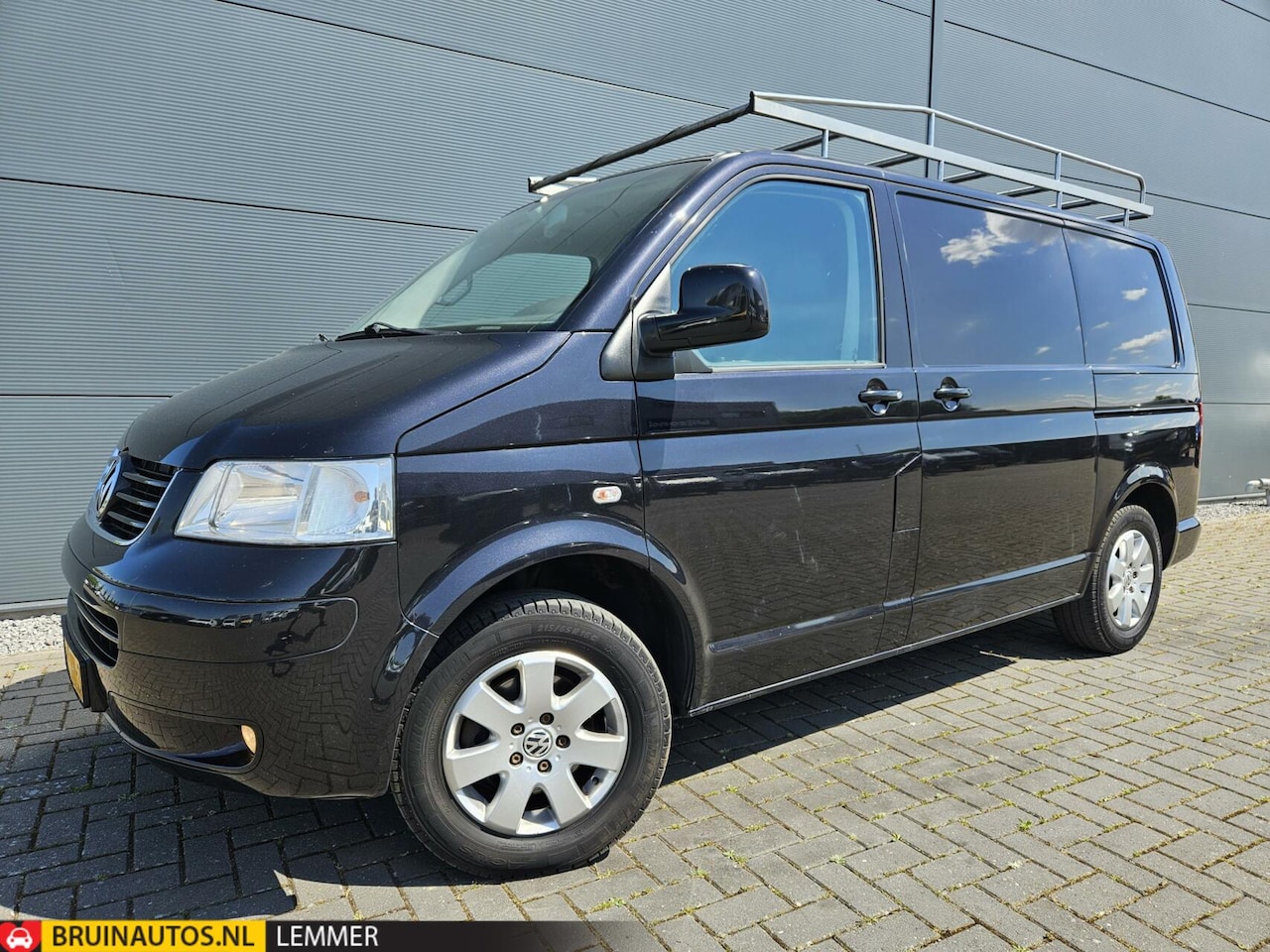 Volkswagen Transporter - 2.5 TDI airco 130 PK cruise 2 x schfd - AutoWereld.nl