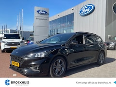 Ford Focus Wagon - 1.5 E.B. 150PK ST Line | Adapt. Cruise | Trekhaak | Camera | Winter-pack | 100% Dealer ond