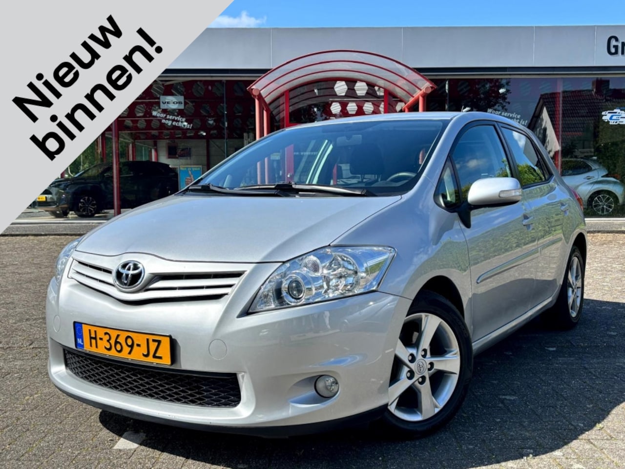 Toyota Auris - 1.6 Automaat Dynamic | Airco | Parkeersensoren - AutoWereld.nl