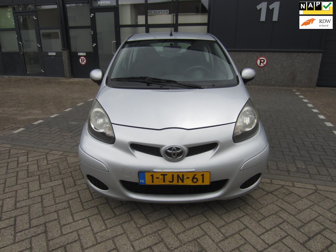 Toyota Aygo - 1.0-12V Access 2009 Airco NAP! APK! - AutoWereld.nl